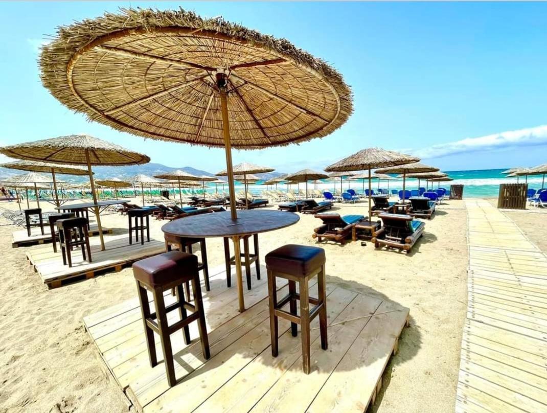 Troulis Seaside Aparthotel Amoudara  ภายนอก รูปภาพ