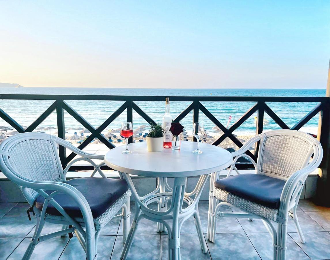 Troulis Seaside Aparthotel Amoudara  ภายนอก รูปภาพ