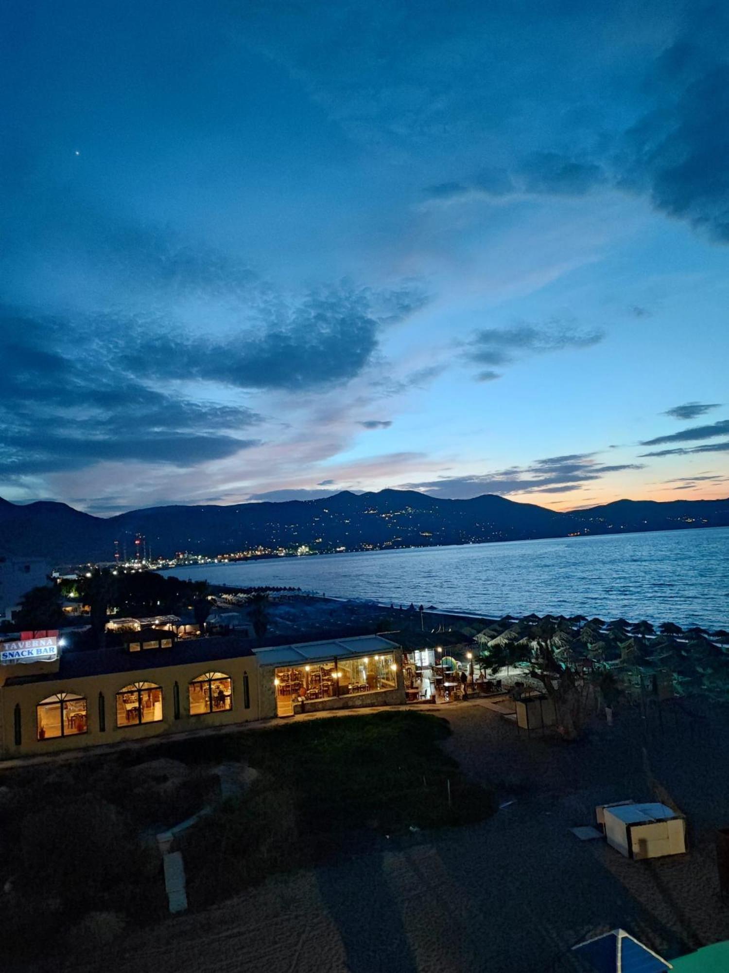 Troulis Seaside Aparthotel Amoudara  ภายนอก รูปภาพ